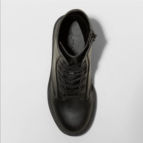 Universal Thread Women’s Black Brie Faux Leather Combat Platform Boots - Picture 3 of 16